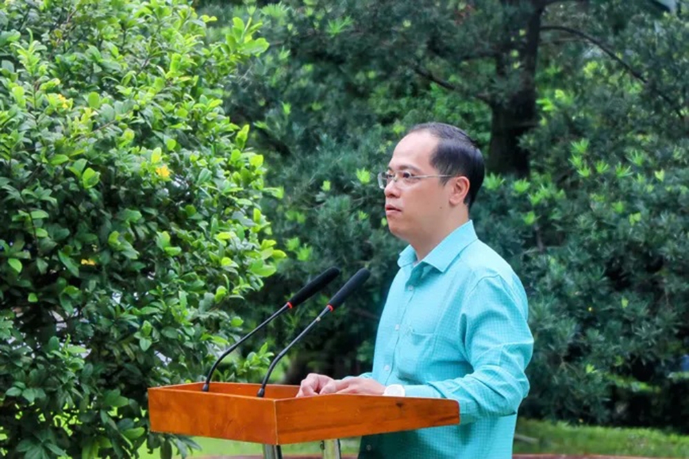Bác sĩ Ngô Hoàng Viễn, Phó phòng Kế hoạch Tổng hợp – Bệnh viện Thống nhất, Trưởng đoàn nhân viên y tế ra quần đảo Trường Sa