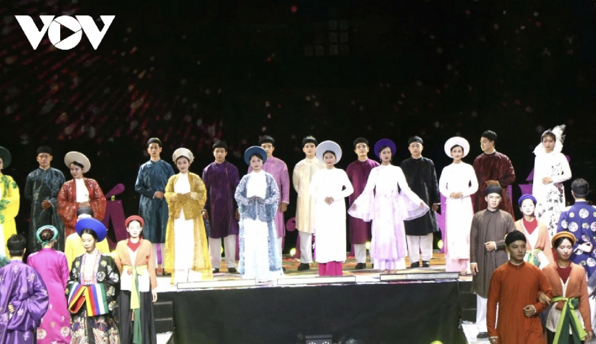 On June 6, the Hue Ao Dai Night 2025 took place at An Dinh Palace