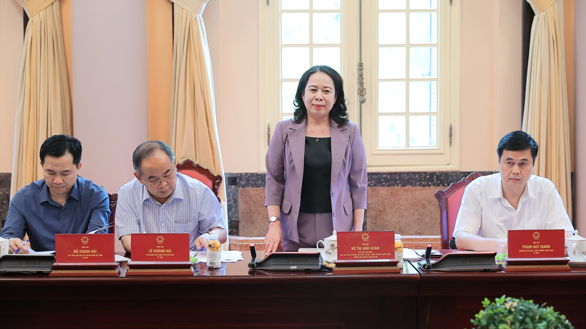 Phó Chủ tịch nước Võ Thị Ánh Xuân phát biểu kết luận phiên họp.