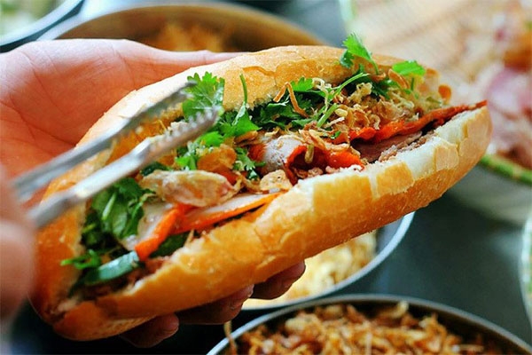 Vietnamese Bánh Mì is named among world's top 25 best sandwiches by CNN
(Photo: Internet)