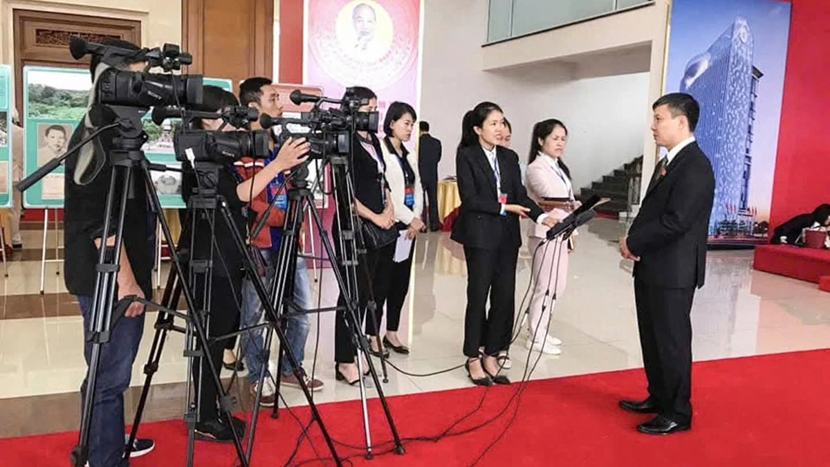 Đội ngũ phóng viên, biên tập viên Tày - Nùng ngày càng nâng cao nghiệp vụ, ghi dấu ấn mạnh mẽ đóng góp vào phát triển KT-XH những vùng đất quê hương