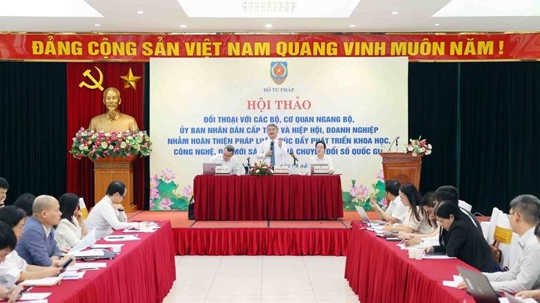 Toàn cảnh hội thảo