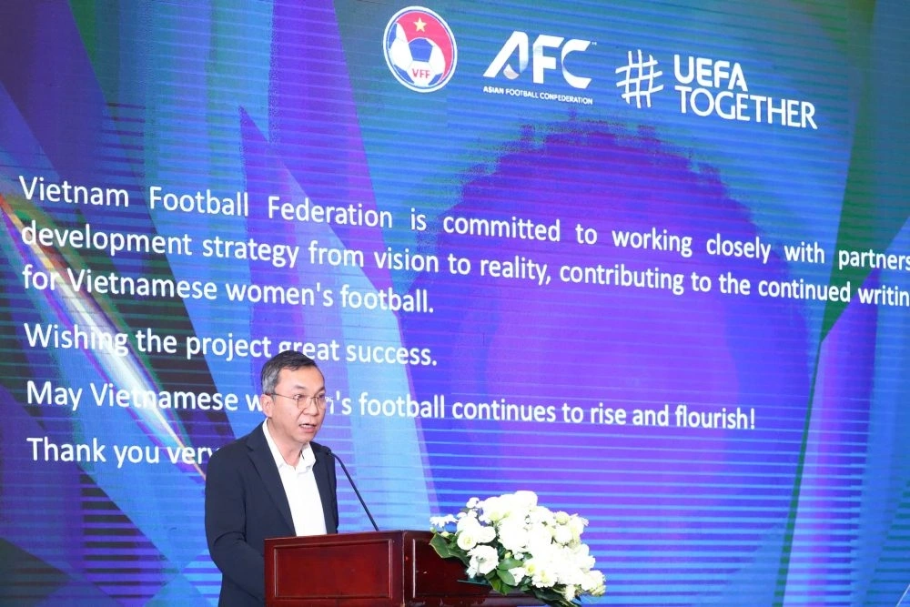Ông Trần Quốc Tuấn - Chủ tịch Liên đoàn Bóng đá Việt Nam (VFF), phát biểu tại buổi lễ. (Ảnh: VFF)