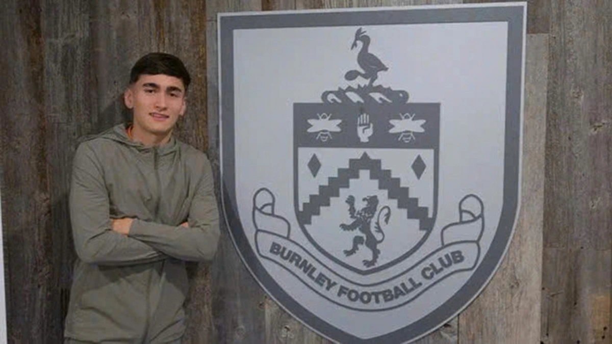 CAHN chuẩn bị chiêu mộ Brandon Ly (Ảnh: Burnley)