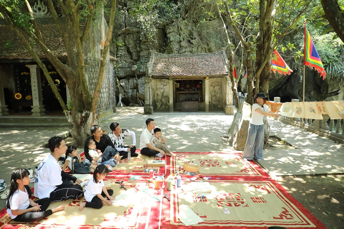 Hành trình tại Hoa Lư cũng mang đến những bài học đáng nhớ cho các em nhỏ