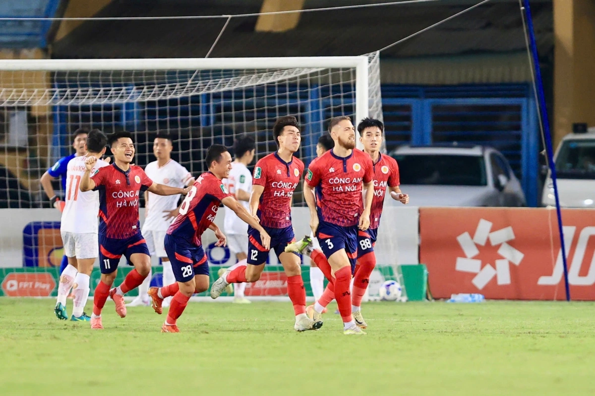 CAHN rộng cửa vô địch Cúp Quốc gia 2024/2025 khi có thành tích đối đầu rất tốt trước SLNA (Ảnh: VPF).