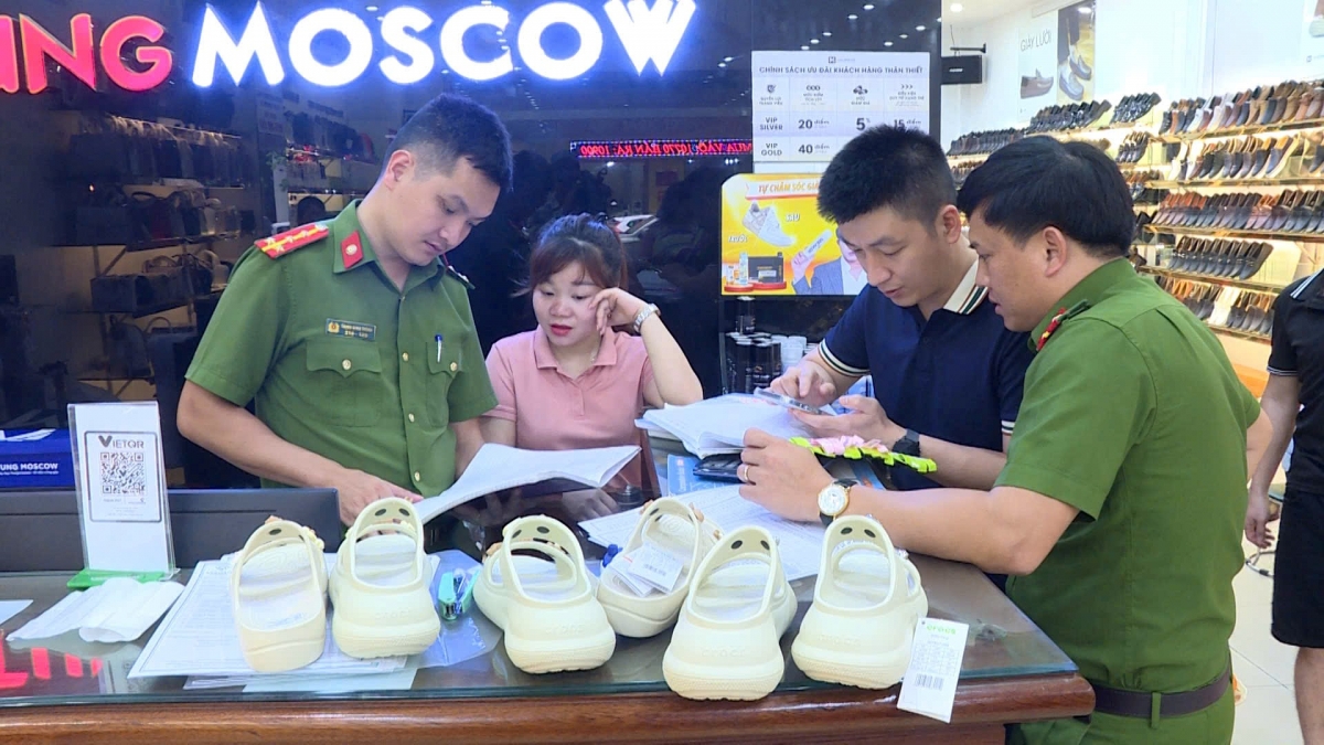 Chi cục QLTT Thanh Hoá, chuyển Công an điều tra vụ kinh doanh thời trang nghi giả mạo Gucci, Dior.