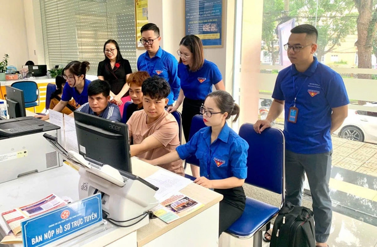 Chính quyền địa phương các cấp vẫn tiếp tục hoạt động bình thường, thực hiện đầy đủ các công việc, không để gián đoạn, không để chậm trễ, không để xảy ra khoảng trống trong chỉ đạo điều hành cho đến khi chính quyền 2 cấp vận hành chính thức từ 1/7/2025