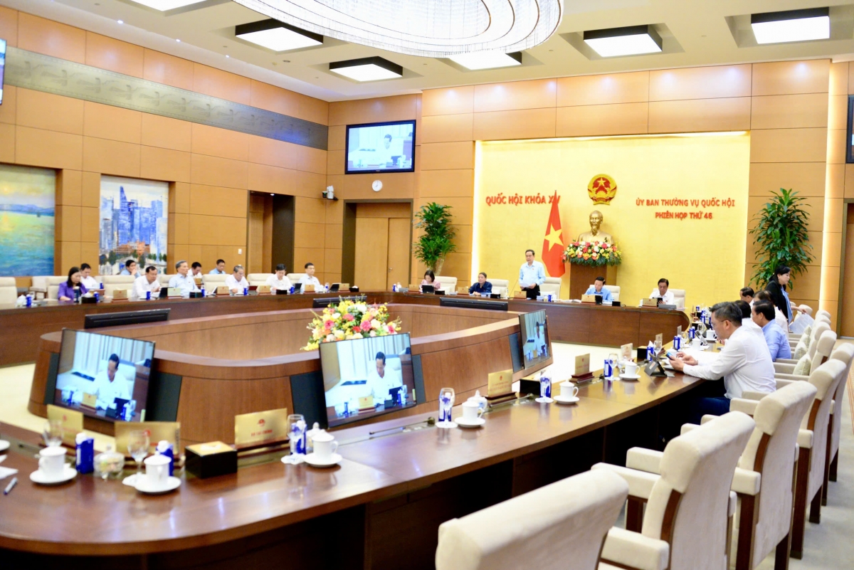 Toàn cảnh phiên họp.