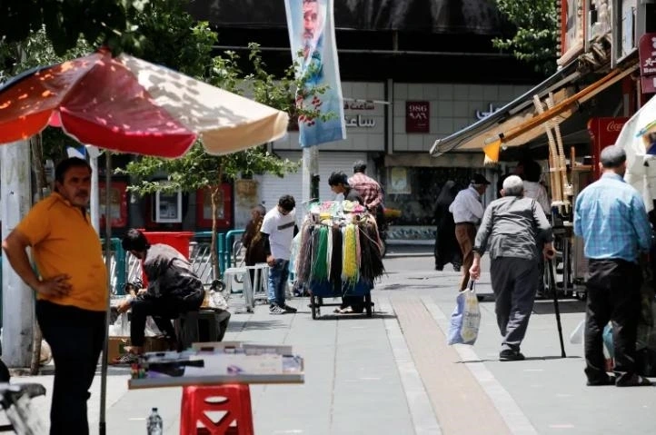 Người dân Tehran trở lại cuộc sống thường nhật sau lệnh ngừng bắn giữa Israel và Iran. (Ảnh: Anadolu)