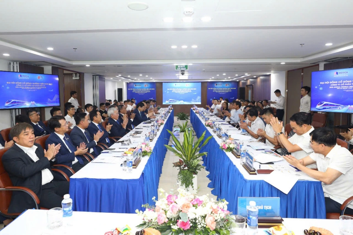 Toàn cảnh ĐHCĐ Tập đoàn Đèo Cả ngày 10/6.