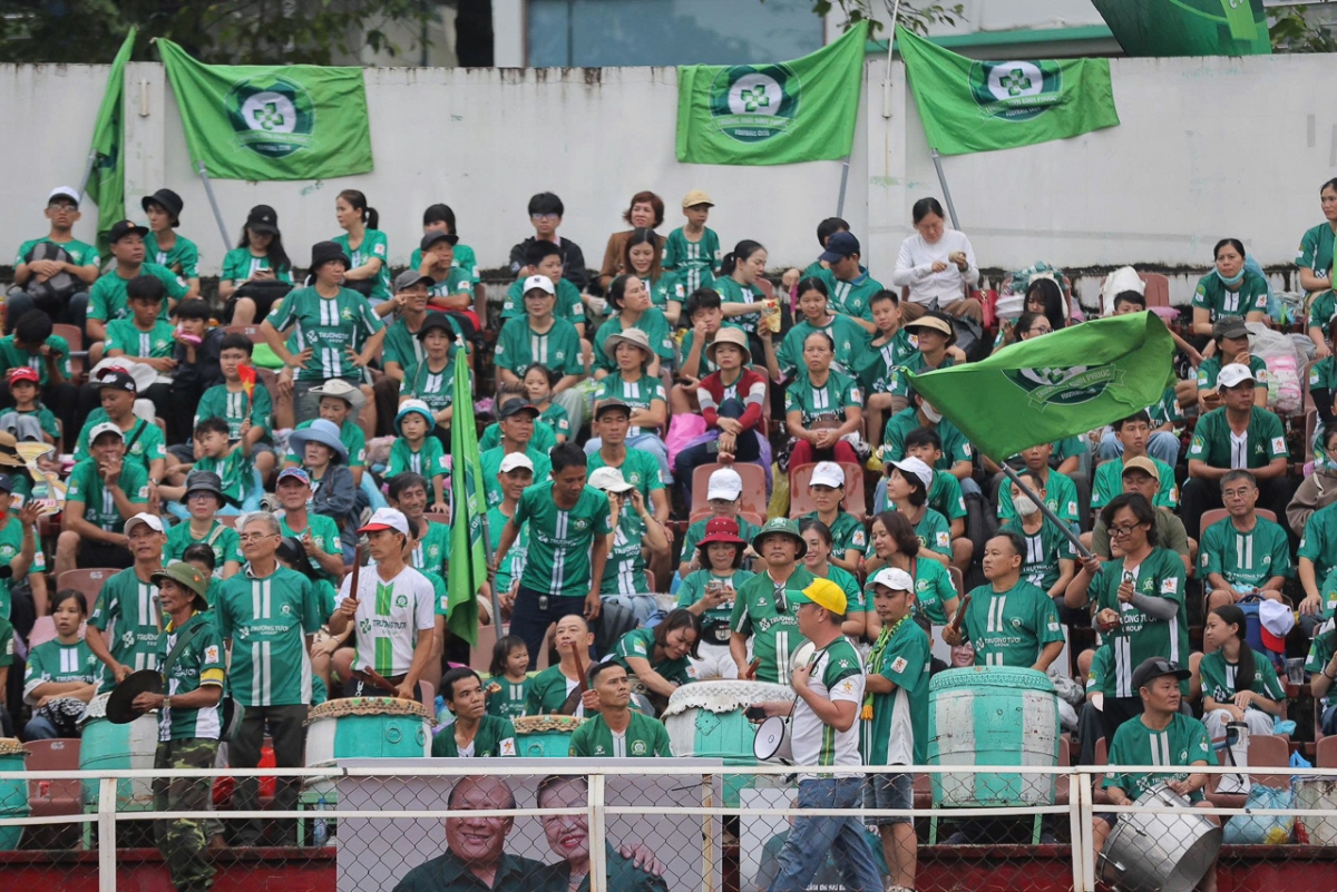 Rất đông CĐV tới cổ vũ cho trận đấu (Ảnh: Bình Phước FC)