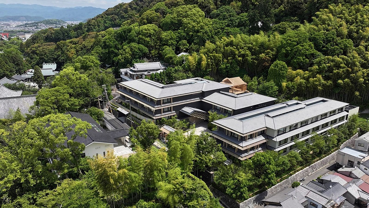 Khu nghỉ dưỡng Banyan Tree ở Kyoto, nơi có chương trình nghệ thuật điểm nhấn là một sân khấu kịch Noh hiếm có. (Ảnh: Independent)