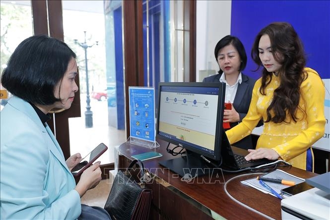Triển khai tiếp nhận 100% hồ sơ thủ tục hành chính lĩnh vực hoạt động xây dựng theo hình thức trực tuyến từ ngày 9/6/2025. Ảnh minh họa: Minh Quyết/TTXVN