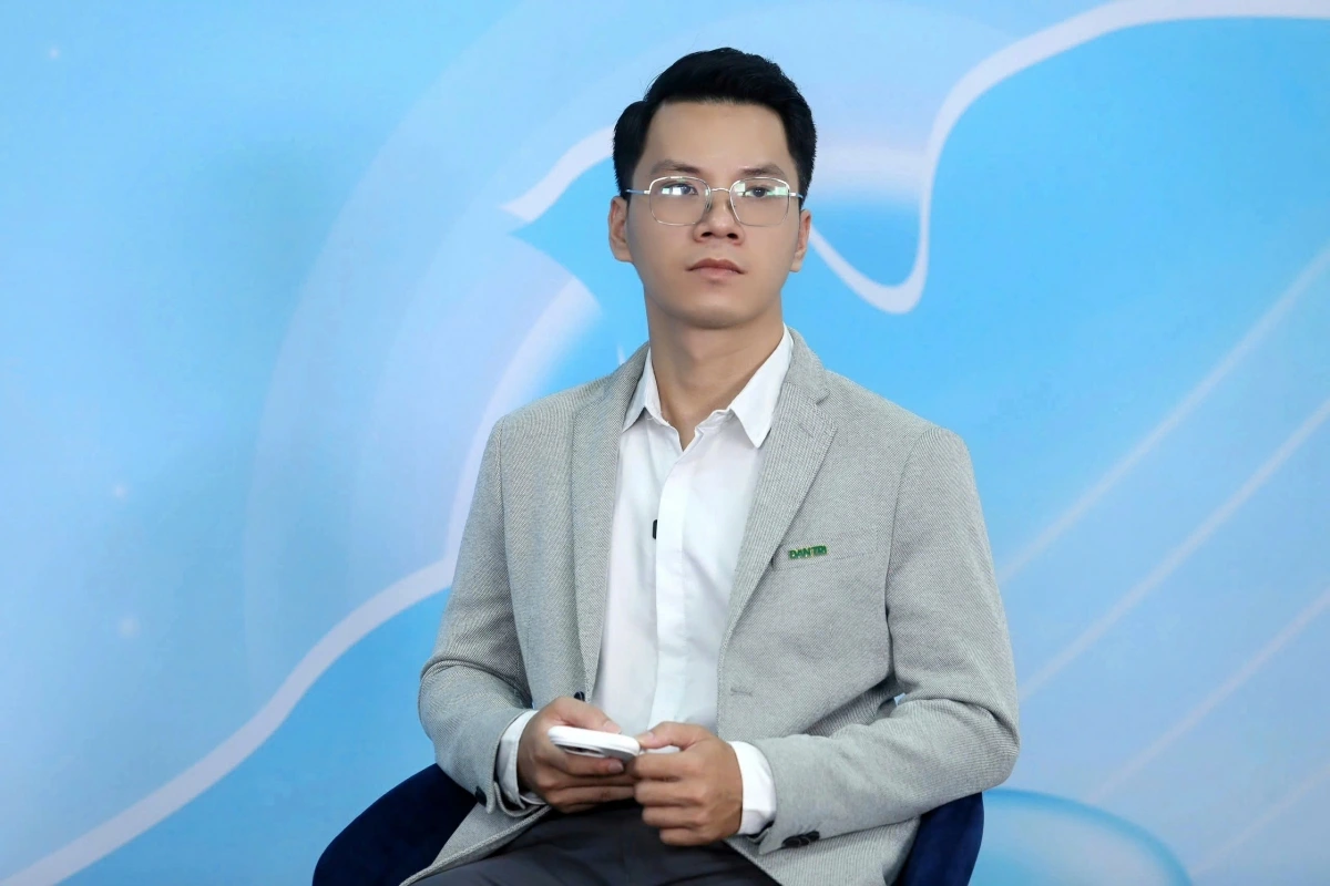 Anh Quang Huy, phóng viên báo điện tử Dân Trí.
