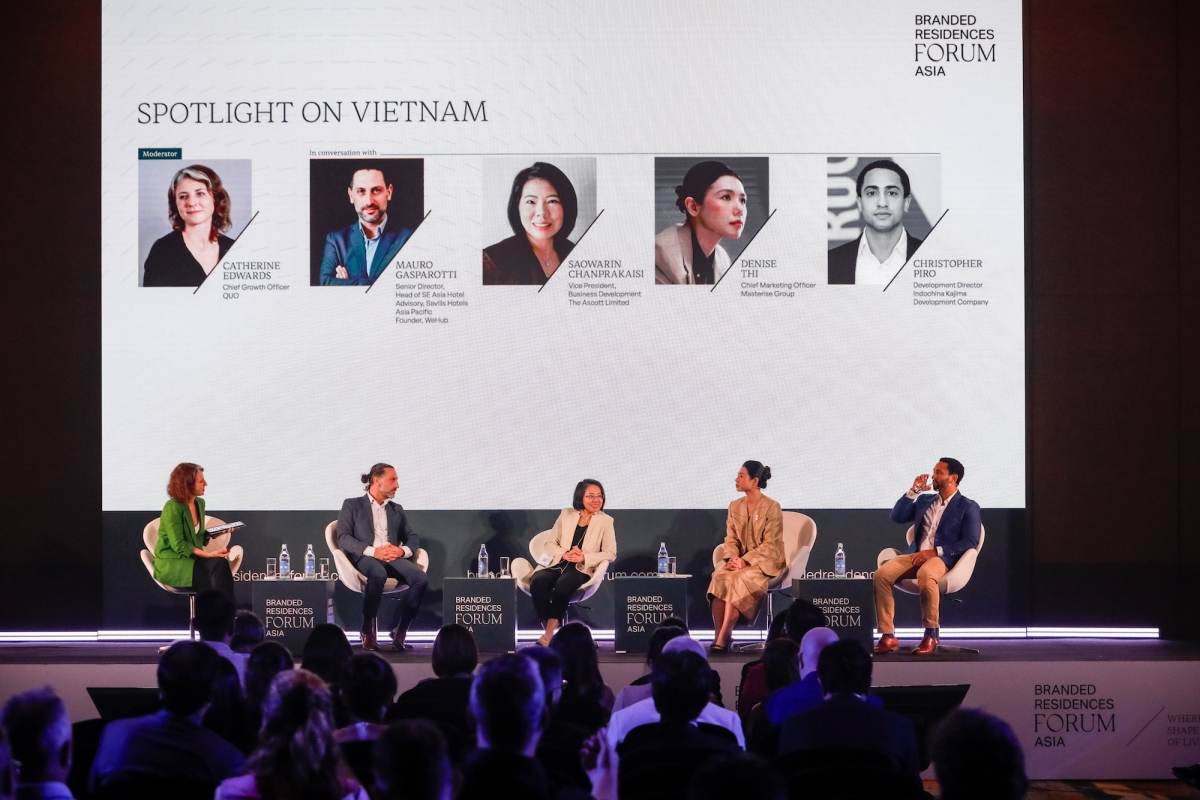 Bà Thi Anh Đào, Giám đốc khối Marketing Masterise Group, chi sẻ về định hướng mở rộng khái niệm “branded residences” tại Branded Residences Forum Asia 2025