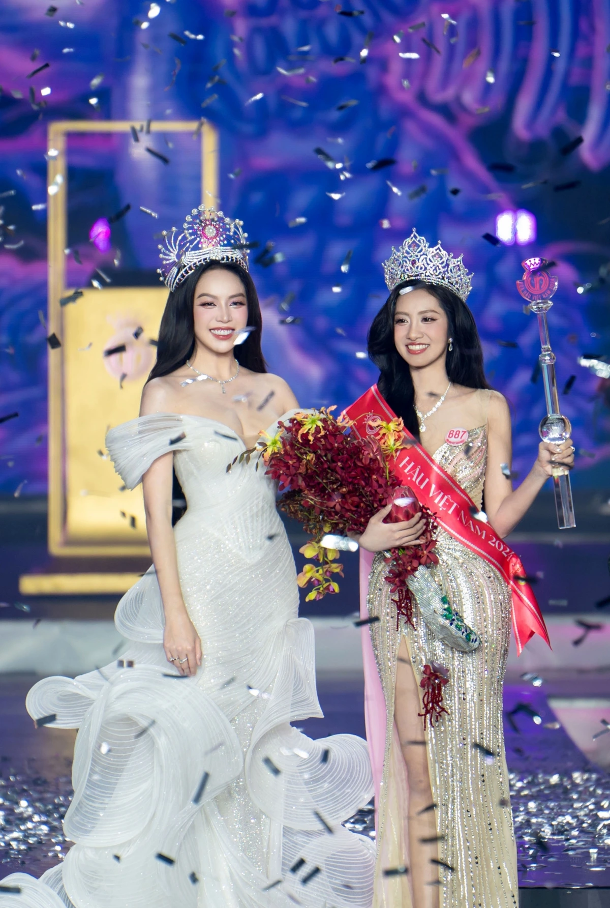 Hoa hậu Huỳnh Thị Thanh Thủy trao vương miện cho Tân Hoa hậu Việt Nam 2024 Hà Trúc Linh (Ảnh: BTC)