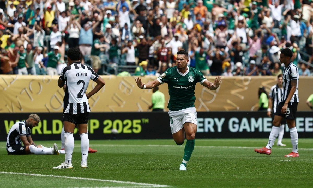 Palmeiras giành chiến thắng nhọc nhằn trước Botafogo (Ảnh: Reuters).