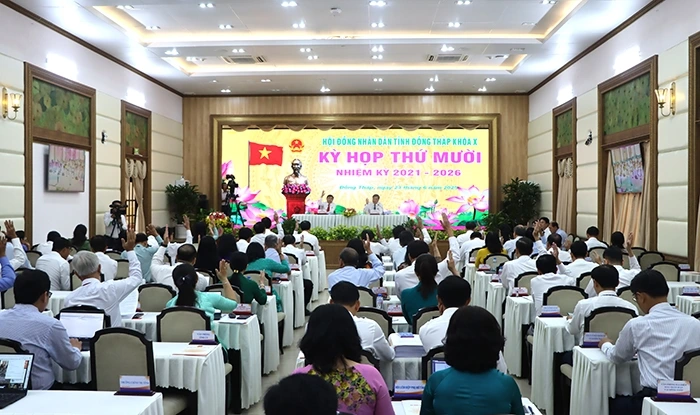 Kỳ họp thứ mười HĐND tỉnh Đồng Tháp đã thông qua 31 Nghị quyết