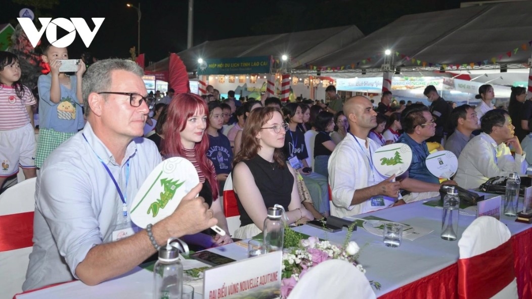 The travel mart attracts 120 travel agencies from more than 10 countries and territories worldwide