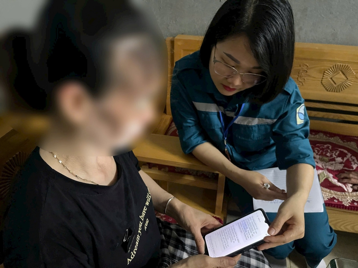 Chị N.T.H. bị mất 99 triệu đồng trong tài khoản ngân hàng sau khi nghe cuộc gọi và làm theo hướng dẫn của người mạo danh nhân viên Công ty CP Nước sạch Quảng Ninh