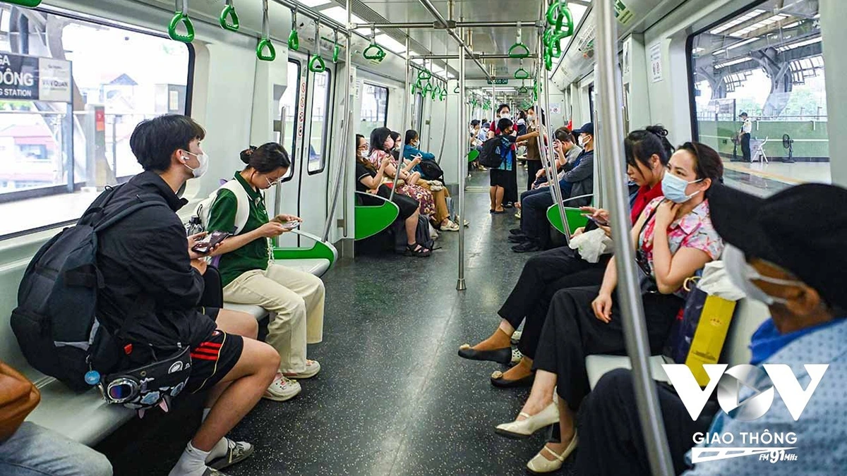 Theo người dân, tàu điện là phương tiện đang thu hút được nhiều người dân sử dụng. Do đó cần có sự duy tu, bảo dưỡng thường xuyên để tránh gặp phải các sự cố không đáng có