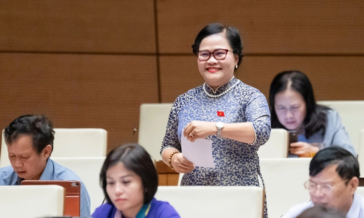 Đại biểu Nguyễn Thị Sửu - Phó trưởng đoàn chuyên trách đoàn ĐBQH Thành phố Huế. (Ảnh: Quốc hội)