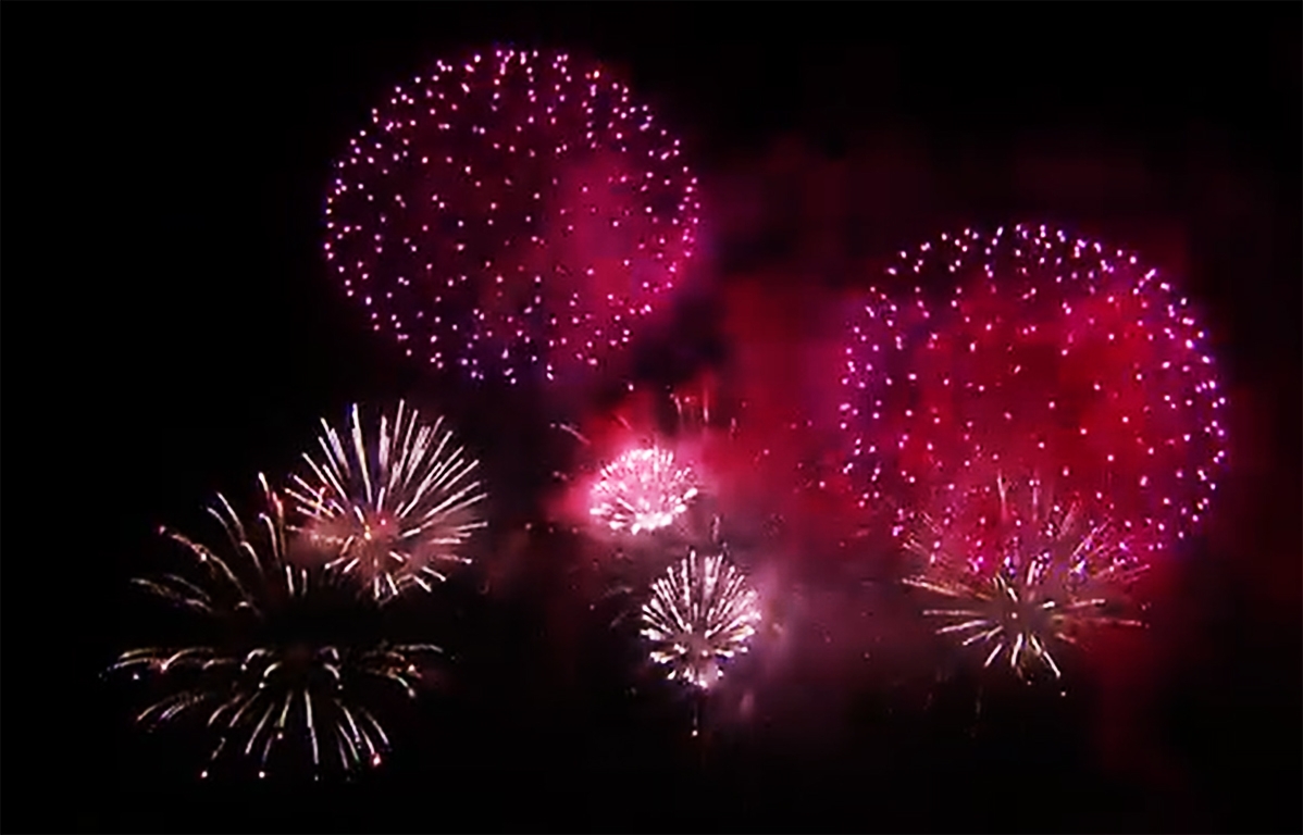 Những màn pháo hoa rực rỡ của Z121 Vina Pyrotech chủ đề “Khát vọng vươn mình”