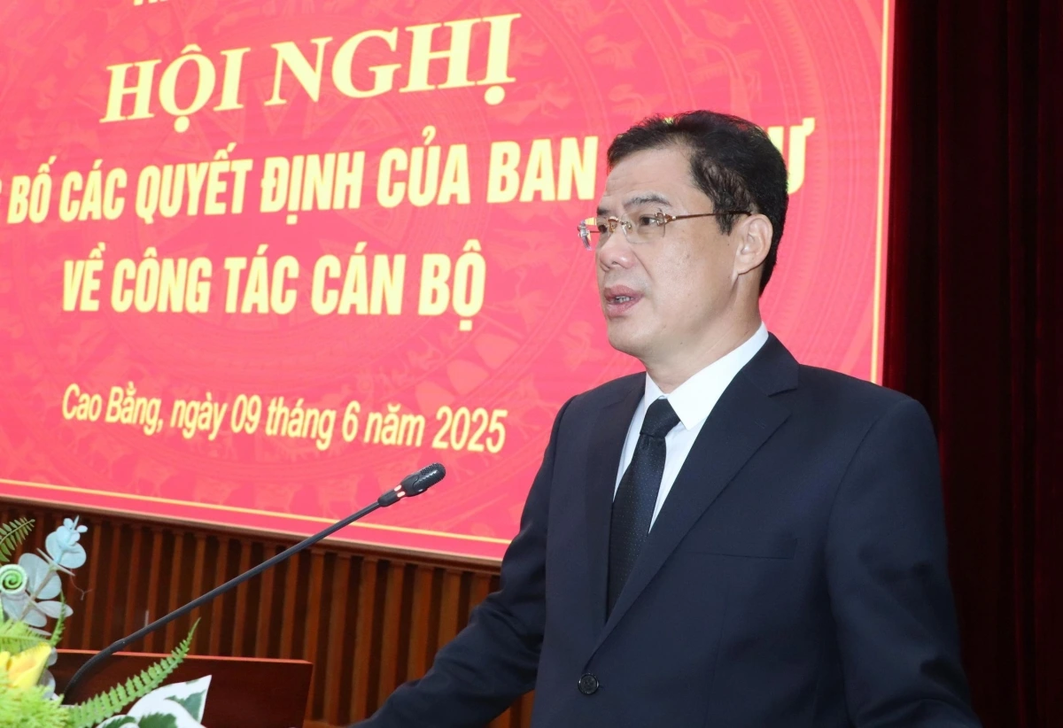 Ông Vũ Hồng Quang, Phó Bí thư Tỉnh ủy Cao Bằng phát biểu nhận nhiệm vụ mới