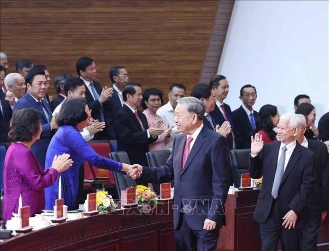 In Ho Chi Minh City, Party General Secretary To Lam attends the ceremony to unveil related decisions. Ho Chi Minh City will merge with Binh Duong and Ba Ria – Vung Tau provinces, creating Vietnam’s largest mega-region and a key growth engine combining urban development, industry, and services. (Photo: VNA)