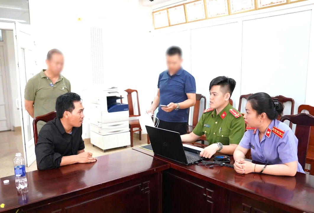 Phan Văn Phú tại cơ quan điều tra