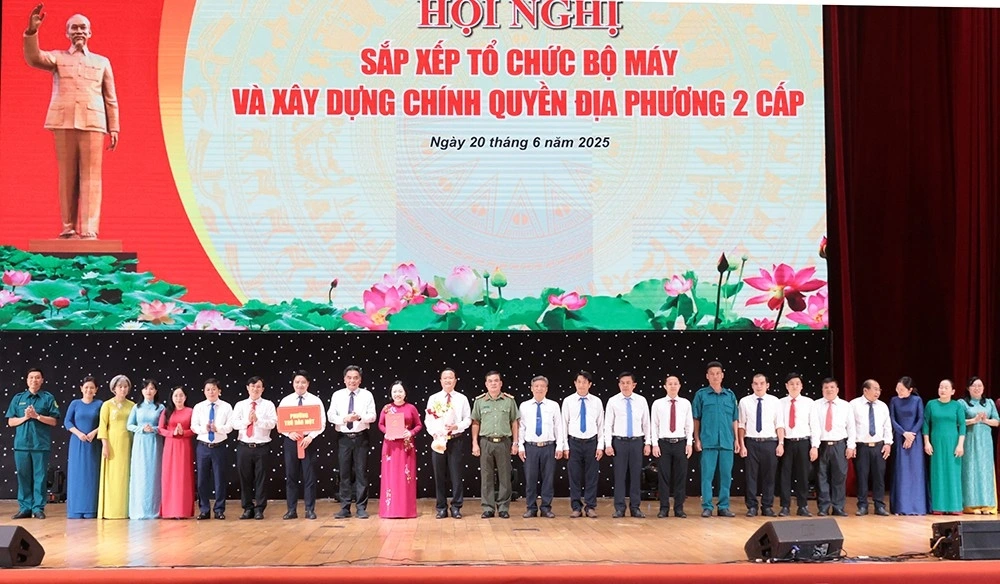  Bộ khung nhân sự lãnh đạo phường Thủ Dầu Một ra mắt 