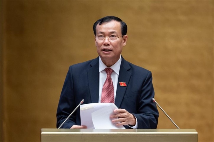 Chủ nhiệm Ủy ban Quốc phòng, An ninh và Đối ngoại Lê Tấn Tới trình bày tóm tắt Báo cáo giải trình, tiếp thu, chỉnh lý dự thảo Luật. Ảnh: Phạm Thắng