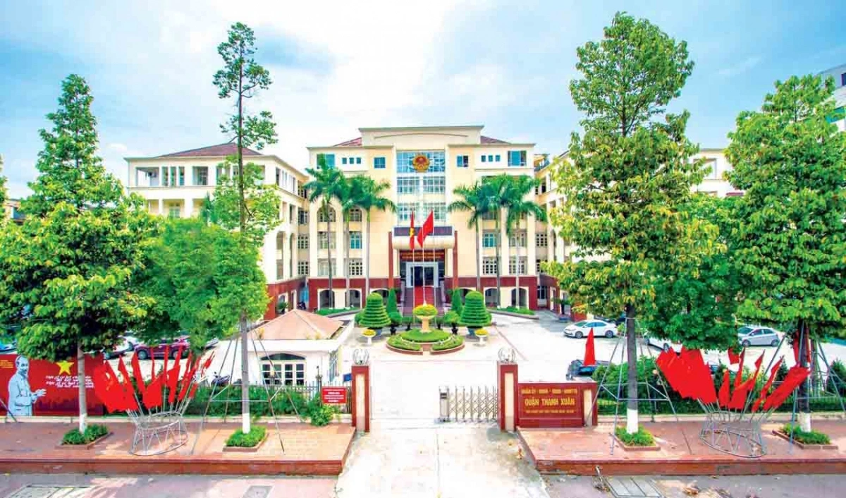 Trụ sở Quận ủy - HĐND - UBND - UBMTTQ quận Thanh Xuân tại địa chỉ số 9 Khuất Duy Tiến, phường Thanh Xuân Bắc (cũ) sẽ được sử dụng làm trụ sở Đảng ủy - UBND phường Thanh Xuân (mới). Ảnh: Cổng thông tin điện tử quận Thanh Xuân.