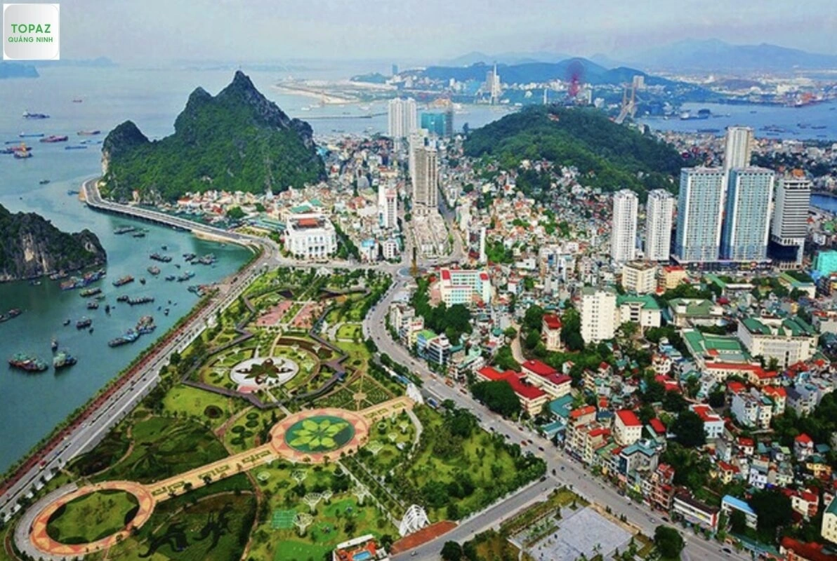 Toàn cảnh địa hình tỉnh Quảng Ninh. Ảnh topquangninhaz