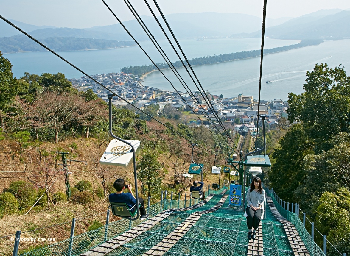 Trải nghiệm ghế cáp treo với tầm nhìn hướng ra biển. Nguồn: Kyoto by the sea