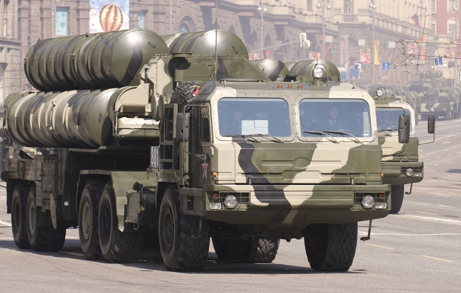 Hệ thống tên lửa phòng không S-400. Ảnh: Wikipedia