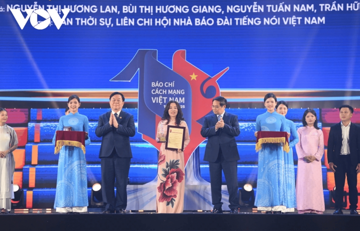  From nearly 2,000 submissions, the judging panel shortlists 183 entries in the preliminary round before selecting 128 outstanding journalistic works for awards, including 13 first prizes, 27 second prizes, 49 third prizes, and 39 consolation prizes.
