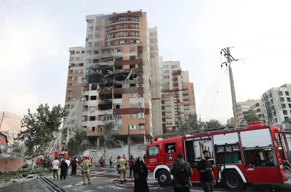 Hiện trường vụ tấn công ở Iran. Ảnh: Reuters