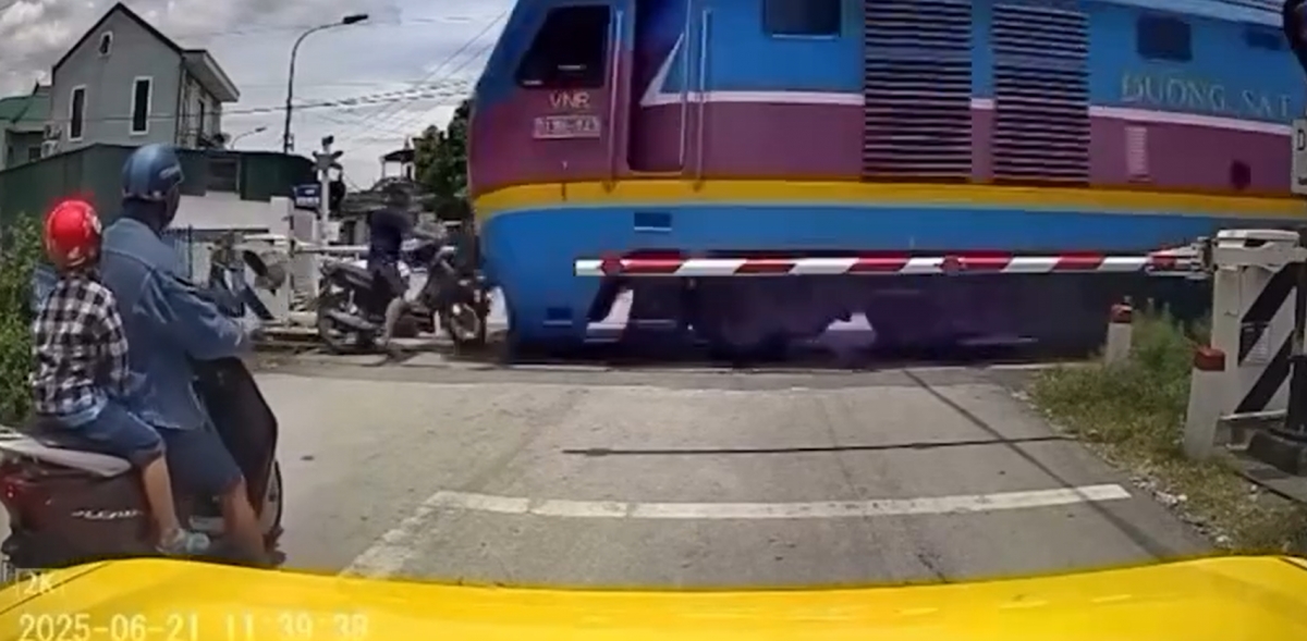 Hiện trường vụ tai nạn. Ảnh: Cắt từ video.