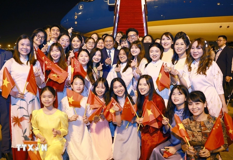 Tối 26/6, Thủ tướng Phạm Minh Chính cùng đoàn đại biểu cấp cao Việt Nam rời Thượng Hải về Hà Nội, kết thúc các hoạt động dự Hội nghị thường niên các nhà tiên phong lần thứ 16 của Diễn đàn kinh tế thế giới tổ chức tại thành phố Thiên Tân; thăm và làm việc tại Thượng Hải, Trung Quốc. (Ảnh: TTXVN)