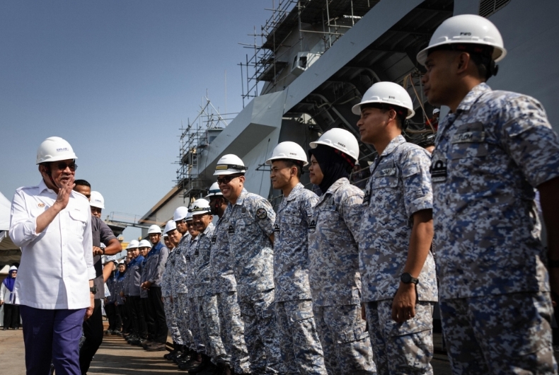 Thủ tướng Malaysia thăm căn cứ hải quân Lumut ngày 15/6. Nguồn: Bernama