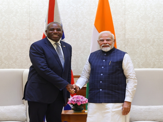 Thủ tướng Narendra Modi gặp Ngoại trưởng Vương quốc Anh David Lammy tại New Delhi ngày 7/6. Ảnh ANI