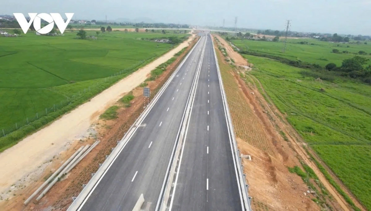 Đoạn cao tốc thuộc dự án thành phần đoạn Hàm Nghi - Vũng Áng