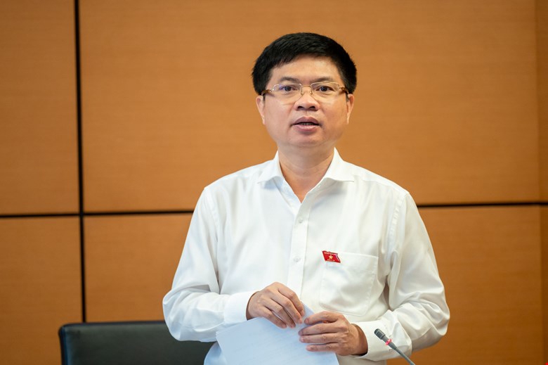 Đại biểu Quốc hội Trương Quốc Huy phát biểu tại phiên làm việc ở tổ của Quốc hội khóa XV
