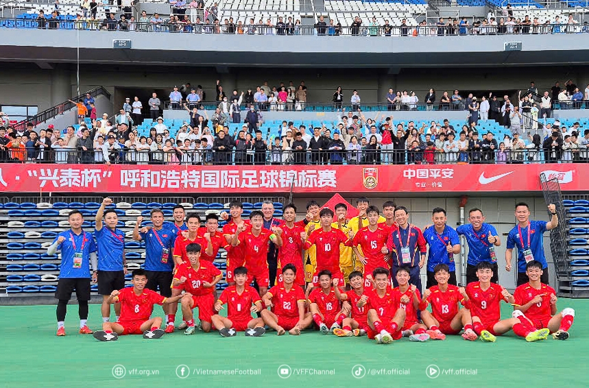 U16 Việt Nam giành hạng Ba ở giải U16 Quốc tế tại Trung Quốc.