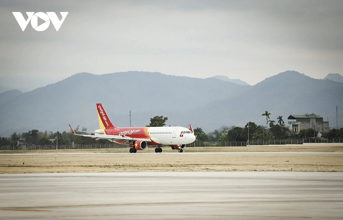 Vietjet Air đã quyết định tạm thời rút khỏi thị trường Điện Biên, dừng mọi hoạt động bay từ ngày 1/6 cho đến khi có thông báo lại.