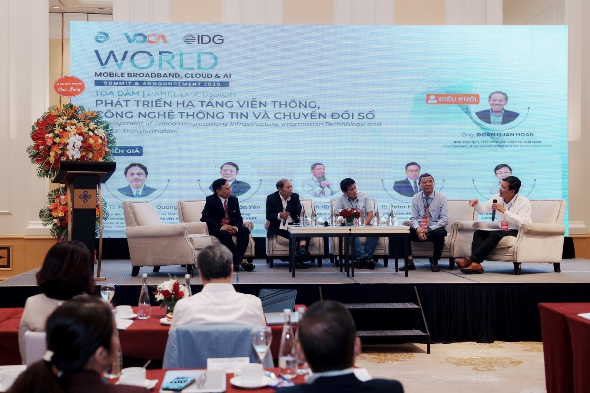 Toàn cảnh Hội nghị World Mobile Broadband, Cloud &amp; AI Summit 2025