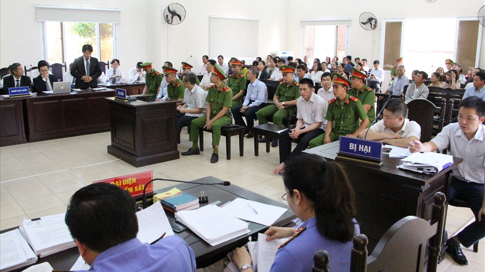 Toàn cảnh phiên tòa xét xử sơ thẩm 