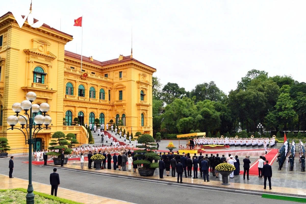 Lithuanian President Nauseda is on an official two-day visit to Vietnam at the invitation of President Cuong.